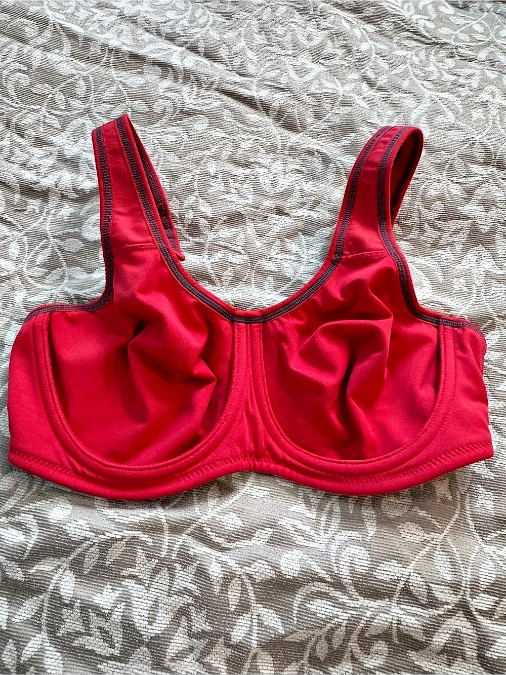 Wacoal Simone Sport Underwire Bra Red US 36C